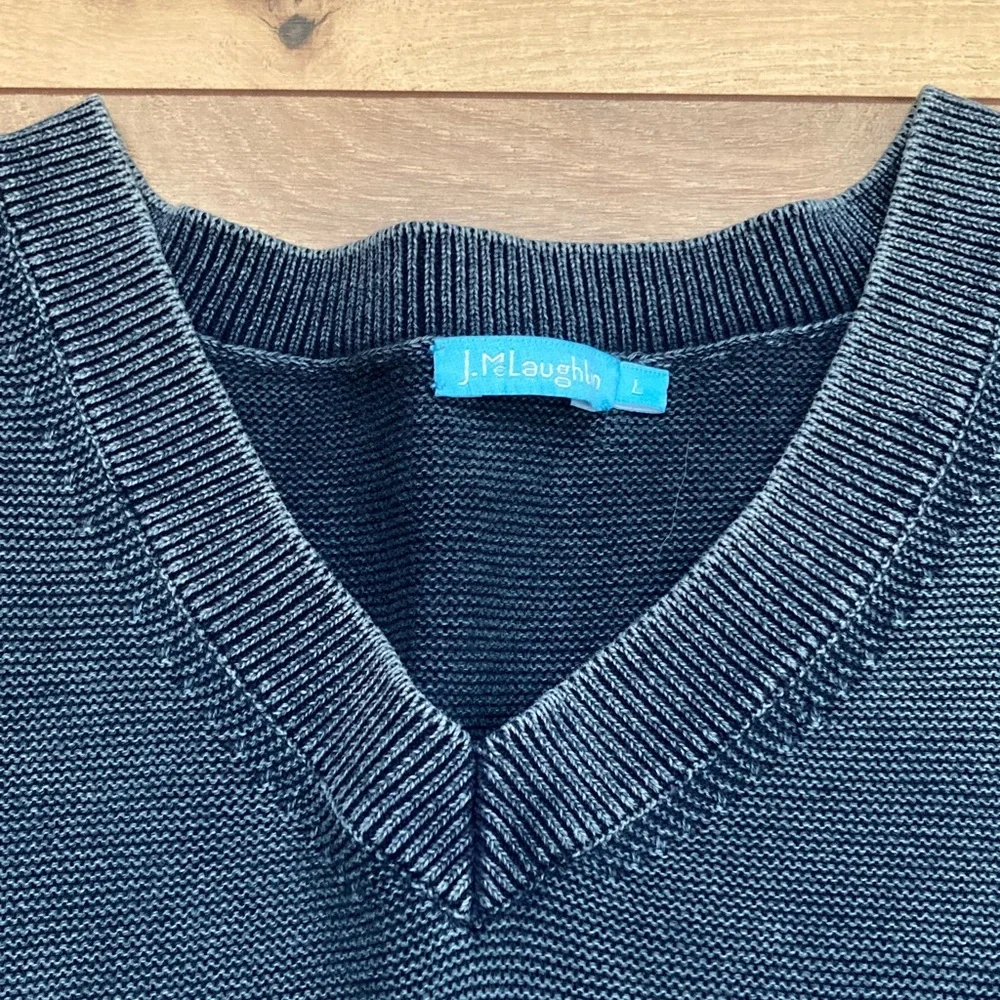 J McLaughlin Gray Blue V-Neck Sweater